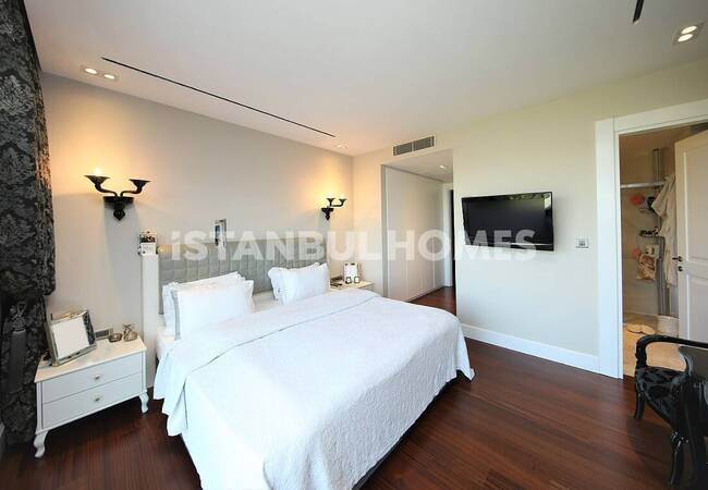 Stylish Apartments with Gorgeous Bosphorus View in Sariyer 14