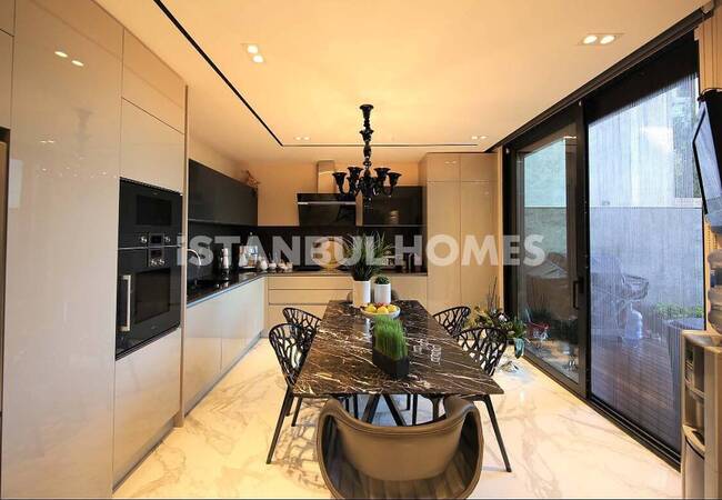 Stylish Apartments with Gorgeous Bosphorus View in Sariyer 20