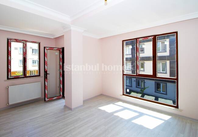 Well-located 2+1 Apartment for Sale in Istanbul Atasehir 4