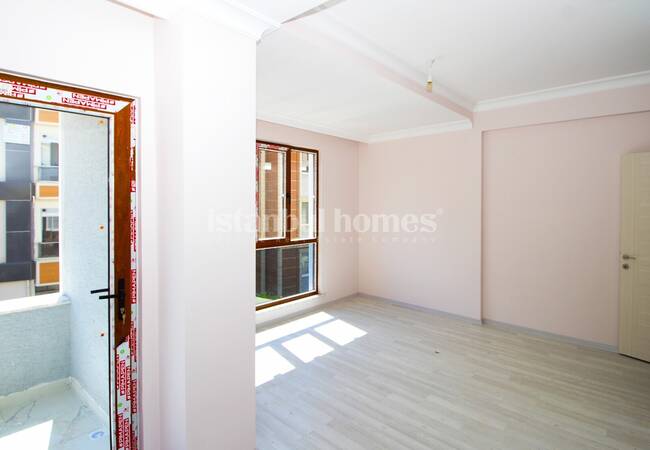 Well-located 2+1 Apartment for Sale in Istanbul Atasehir 6