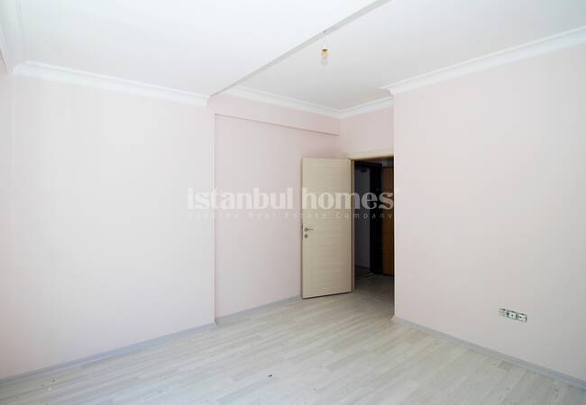 Well-located 2+1 Apartment for Sale in Istanbul Atasehir 8