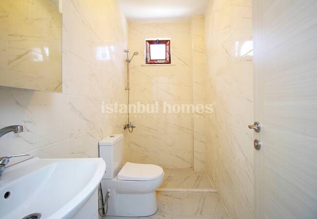 Well-located 2+1 Apartment for Sale in Istanbul Atasehir 19