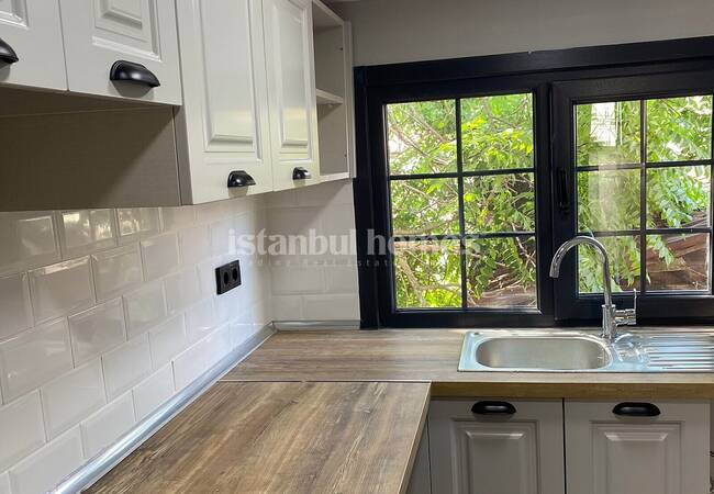 3-storey Building Near the Sea and Galataport in Beyoglu 9