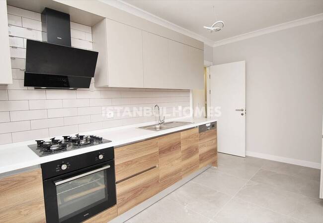 املاک با چشم انداز دریاچه در کوچوکچکمجه، استانبول 9