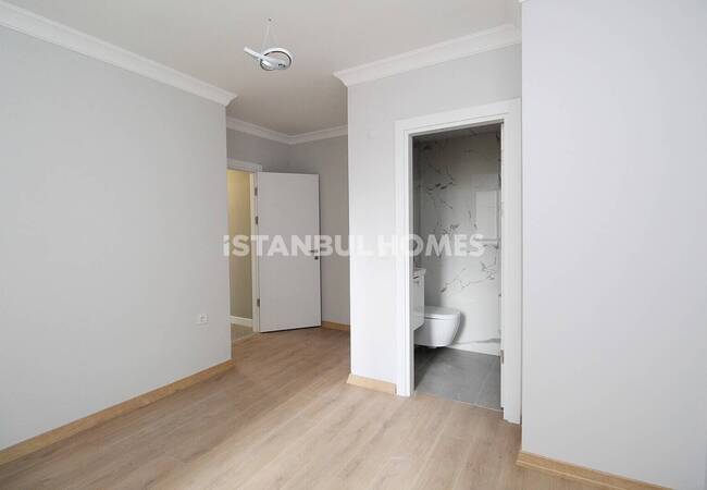 املاک با چشم انداز دریاچه در کوچوکچکمجه، استانبول 12