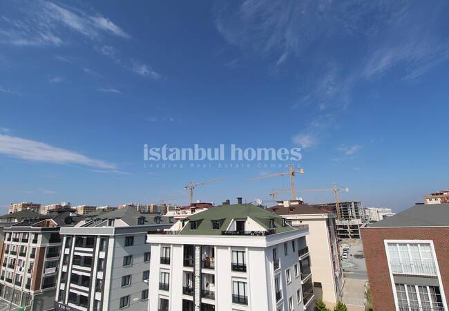 Beylikdüzü'nde Ayrı Mutfaklı Ferah Dubleks Daire 27