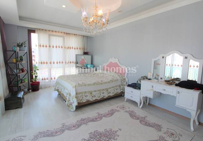 Beylikdüzü'nde Ayrı Mutfaklı Ferah Dubleks Daire 17