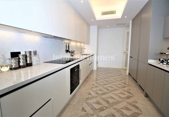 Luxury Apartments in a Complex with Pools and Pier in Tuzla 11