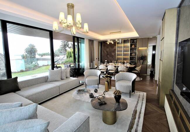 Luxury Apartments in a Complex with Pools and Pier in Tuzla 4