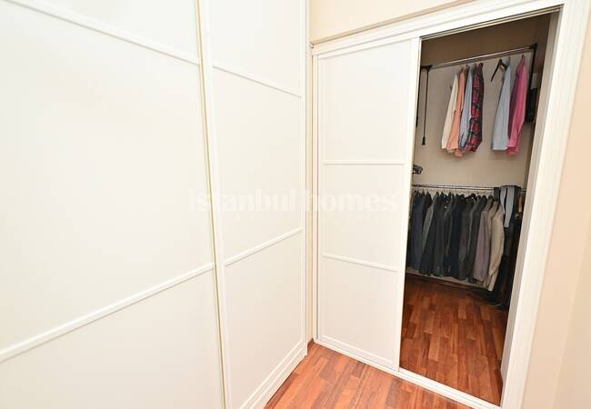 İstanbul Eyüpsultan'da Havuzlu Sitede Ferah Tasarımlı Daire 17