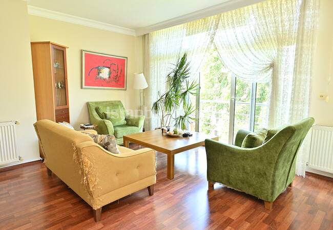 İstanbul Eyüpsultan'da Havuzlu Sitede Ferah Tasarımlı Daire 9