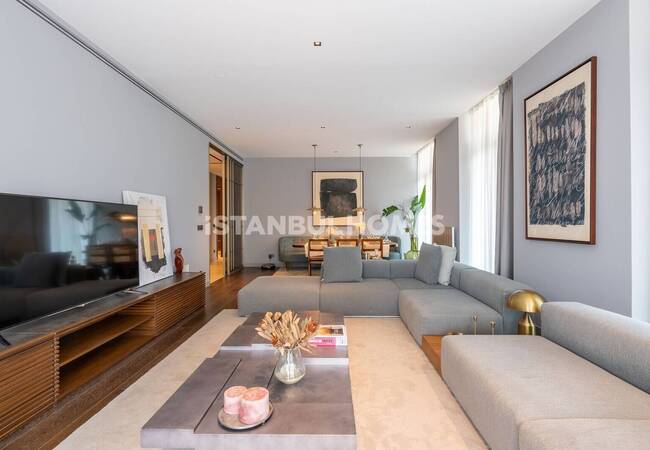 Luxe Real Estate with Sea View in Uskudar Istanbul 12