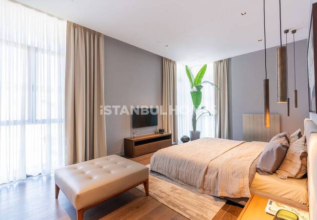 Luxe Real Estate with Sea View in Uskudar Istanbul 19