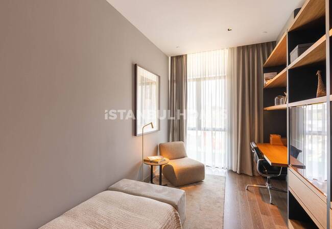 Luxe Real Estate with Sea View in Uskudar Istanbul 22