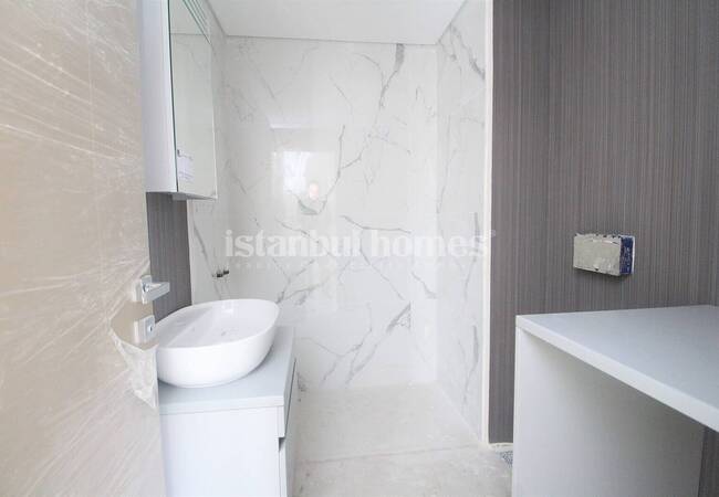 Immobilier Vue Sur Bosphore Dans Une Résidence Récurisée À Uskudar 19