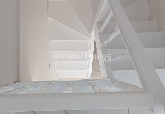 Apartment Close to Vialand Shopping Center in Eyupsultan 18
