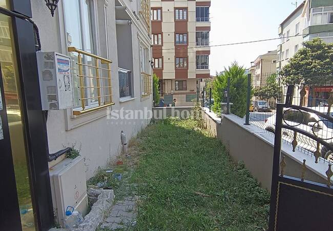 Apartment Close to Vialand Shopping Center in Eyupsultan 33