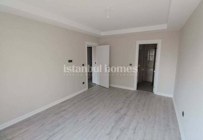 Beylikdüzü'nde Saunalı ve Havuzlu Sitede Balkonlu Daireler 11