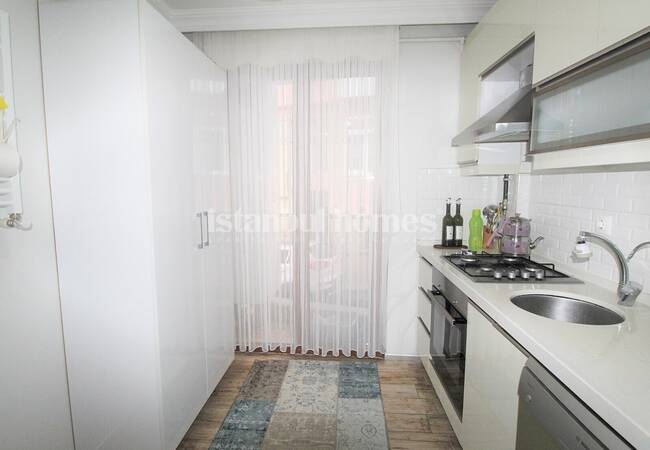 Gut Gelegene Geräumige Wohnung Zum Verkauf In Beyoglu 9