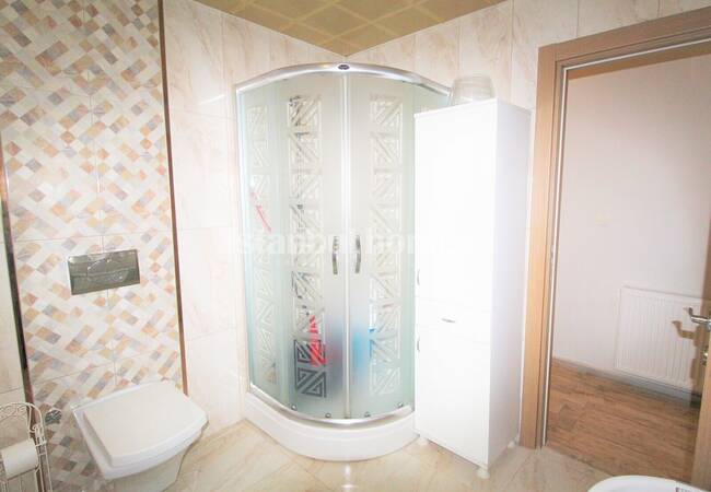 Gut Gelegene Geräumige Wohnung Zum Verkauf In Beyoglu 14