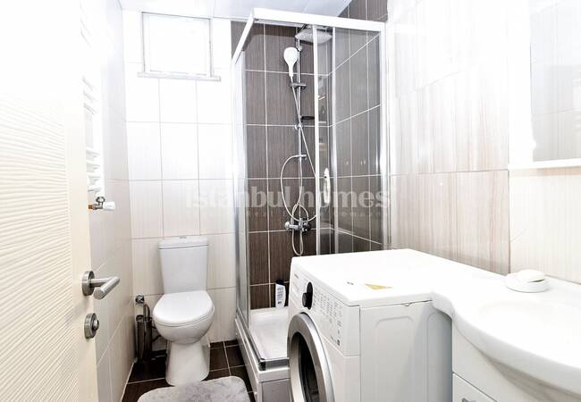 Apartment in a Complex Close to the Main Road in Kartal 13