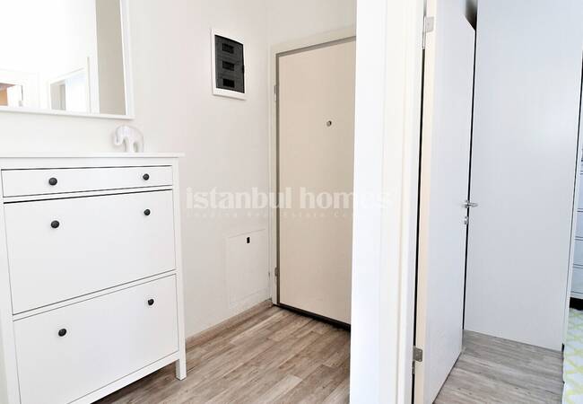 Apartment in a Complex Close to the Main Road in Kartal 14