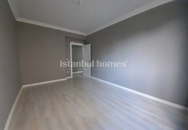 Tuzla'da Sahile Yakın Konumda Satılık Bakımlı Daire 11