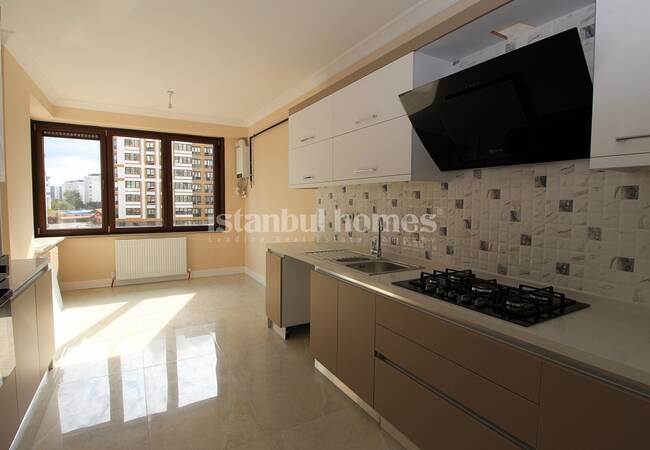 Sancaktepe'de Site İçinde Yatırımlık Satılık Daireler 24
