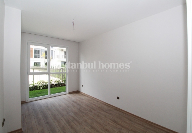 Garden Floor Properties 650 M From Tram in Zeytinburnu Istanbul 27