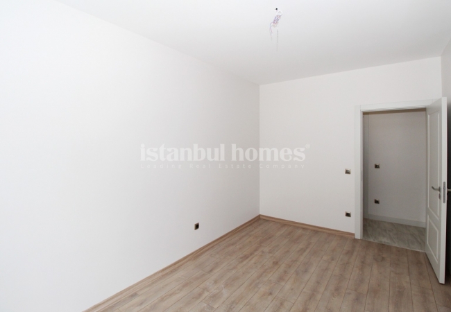 Garden Floor Properties 650 M From Tram in Zeytinburnu Istanbul 29