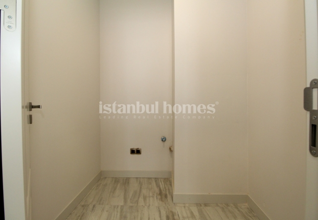 Garden Floor Properties 650 M From Tram in Zeytinburnu Istanbul 35