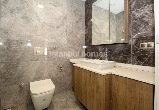 Garden Floor Properties 650 M From Tram in Zeytinburnu Istanbul 36