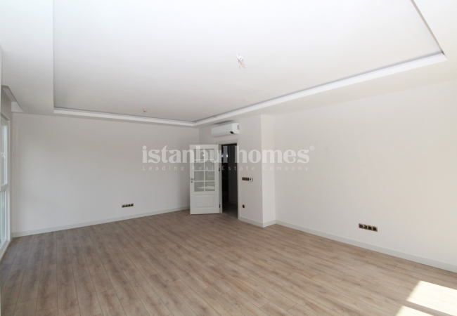 Garden Floor Properties 650 M From Tram in Zeytinburnu Istanbul 13