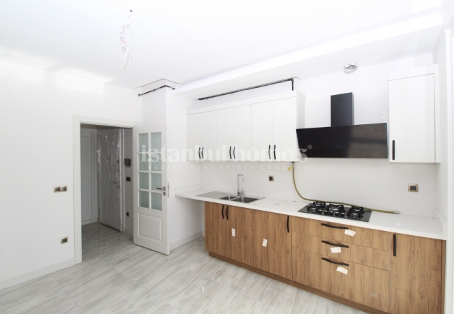 Garden Floor Properties 650 M From Tram in Zeytinburnu Istanbul 15