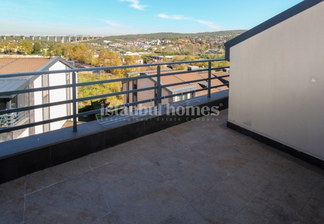 4-schlafzimmer-haus In Einem Komplex In Sariyer, Zekeriyakoy 34