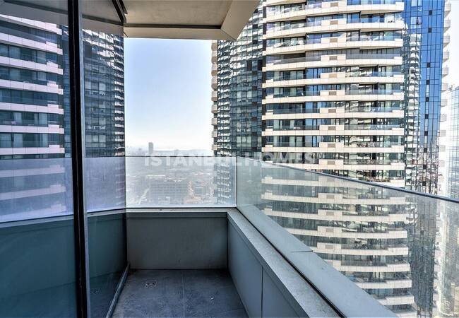 Real Estate in Complex with Terrace and Balcony in Kartal Istanbul 25