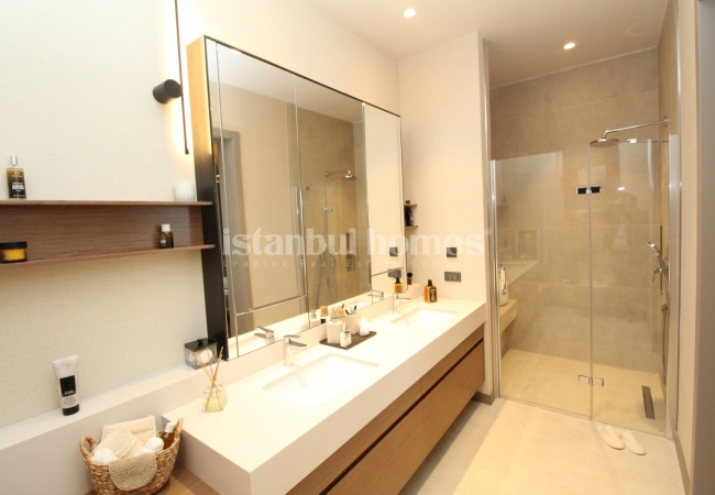 İstanbul Büyükçekmece’de Göl Manzaralı Satılık Lüks Villalar 24