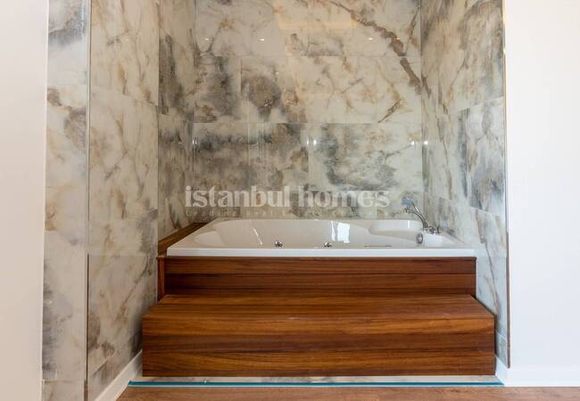 Duplex Villa with Garden and Pool in Istanbul Beylikduzu 27