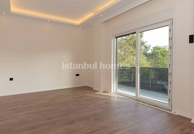 Duplex Villa with Garden and Pool in Istanbul Beylikduzu 28
