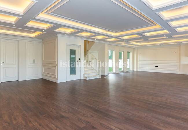 Duplex Villa with Garden and Pool in Istanbul Beylikduzu 15