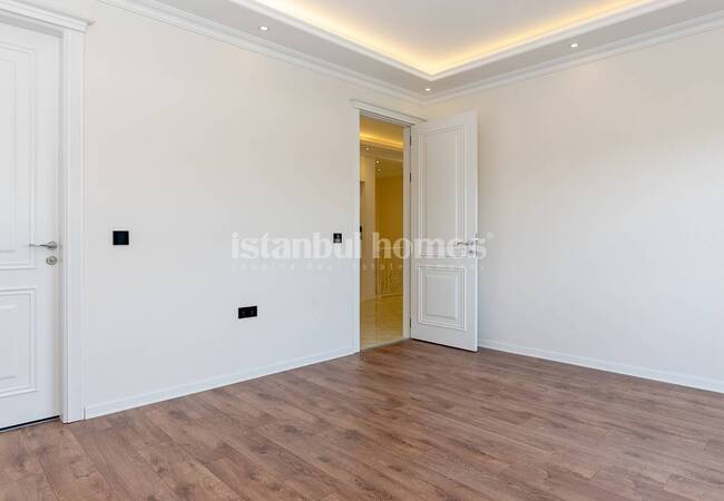 Duplex Villa with Garden and Pool in Istanbul Beylikduzu 34