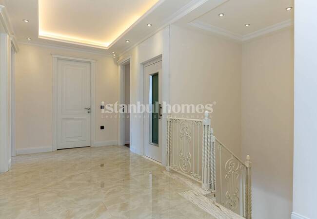 Duplex Villa with Garden and Pool in Istanbul Beylikduzu 41
