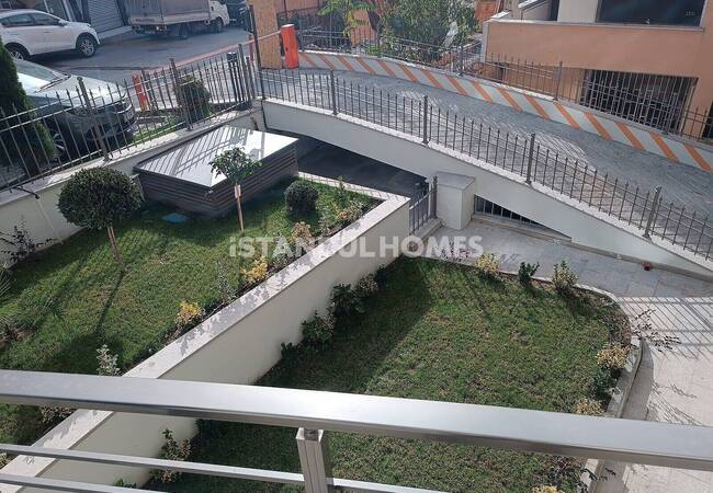 آپارتمان دوبلکس با فضای داخلی جادار در بشیکتاش 14