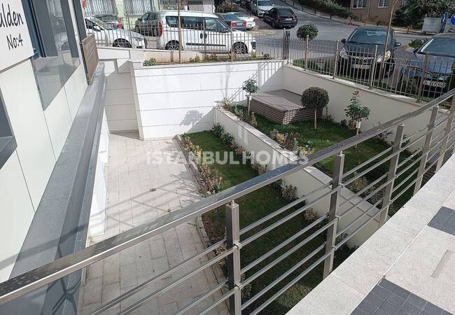 آپارتمان دوبلکس با فضای داخلی جادار در بشیکتاش 15