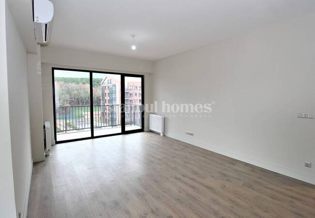 شقق مطلة على الطبيعة والغابات مع مجمع سكني في اسطنبول 16