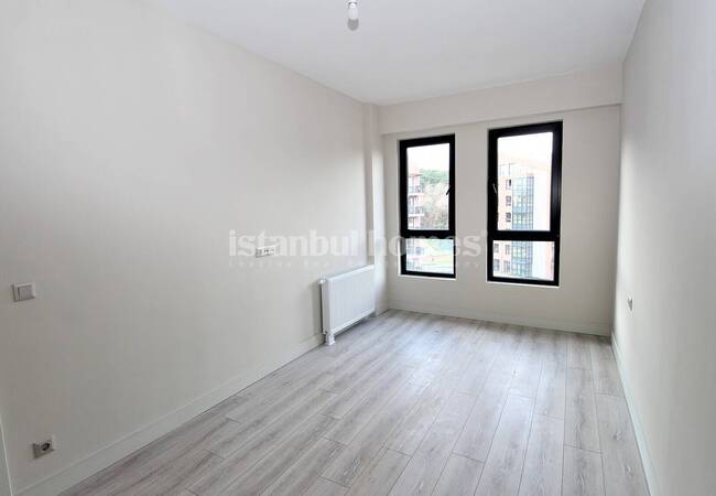 شقق مطلة على الطبيعة والغابات مع مجمع سكني في اسطنبول 31