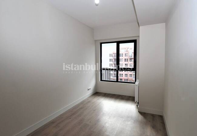 شقق مطلة على الطبيعة والغابات مع مجمع سكني في اسطنبول 35