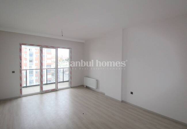 Modern Real Estate with City View in Istanbul Kucukcekmece 18