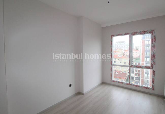 Modern Real Estate with City View in Istanbul Kucukcekmece 29
