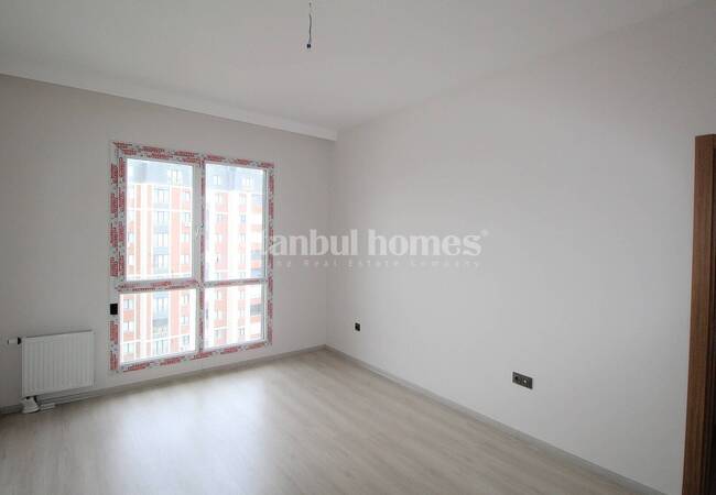 Modern Real Estate with City View in Istanbul Kucukcekmece 30